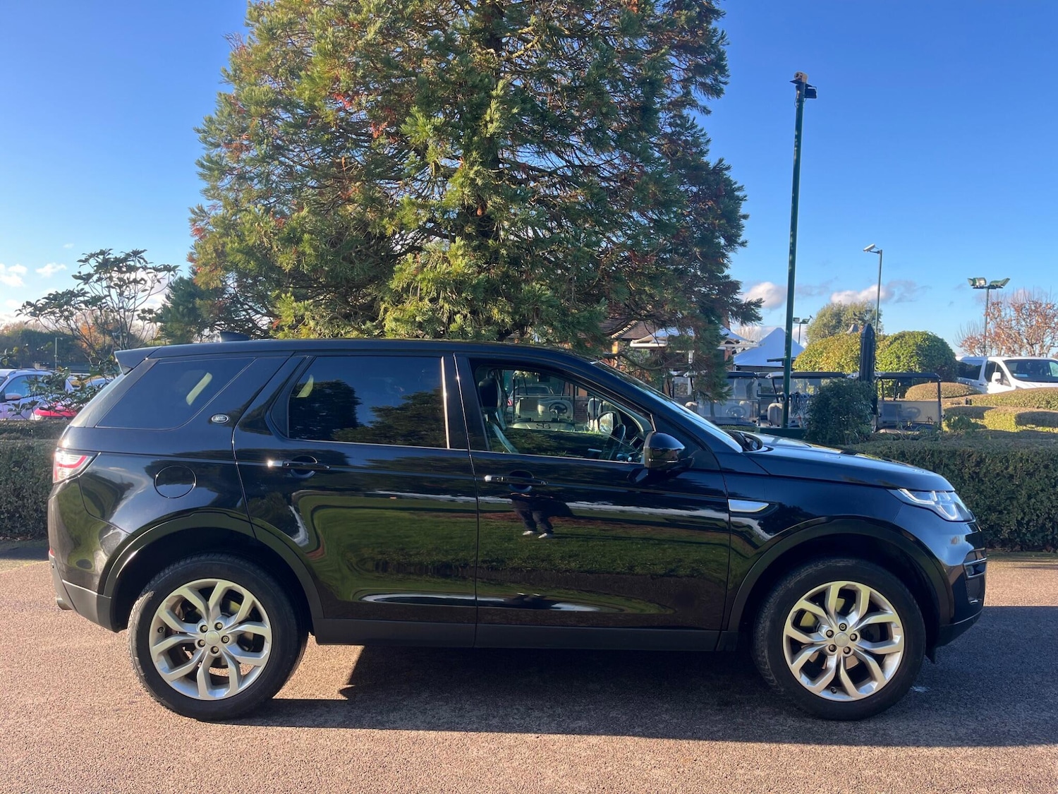 Used Land Rover Discovery Sport 2016 for sale - 76801047: Photo 6
