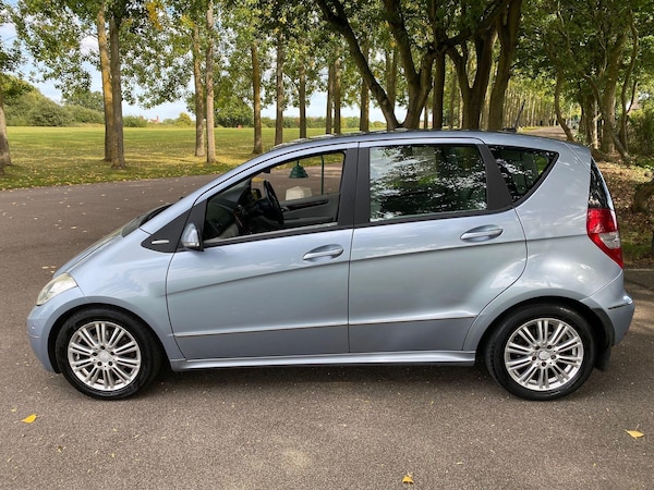 Used Mercedes-Benz A-Class 2010 for sale - 76109017: Photo 10
