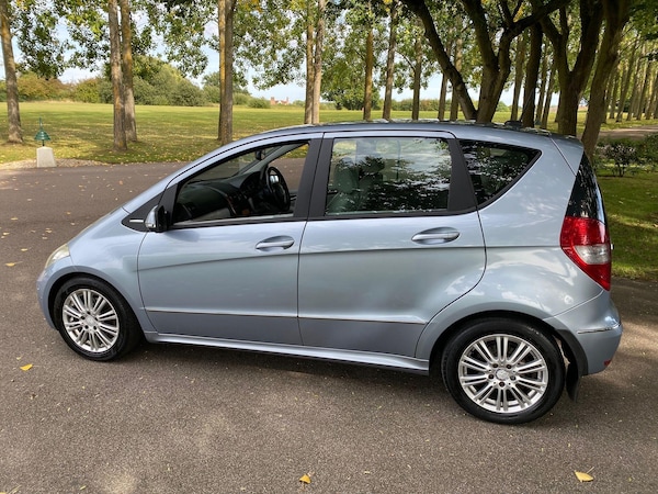 Used Mercedes-Benz A-Class 2010 for sale - 76109017: Photo 12