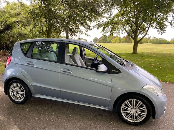 Used Mercedes-Benz A-Class 2010 for sale - 76109017: Photo 15
