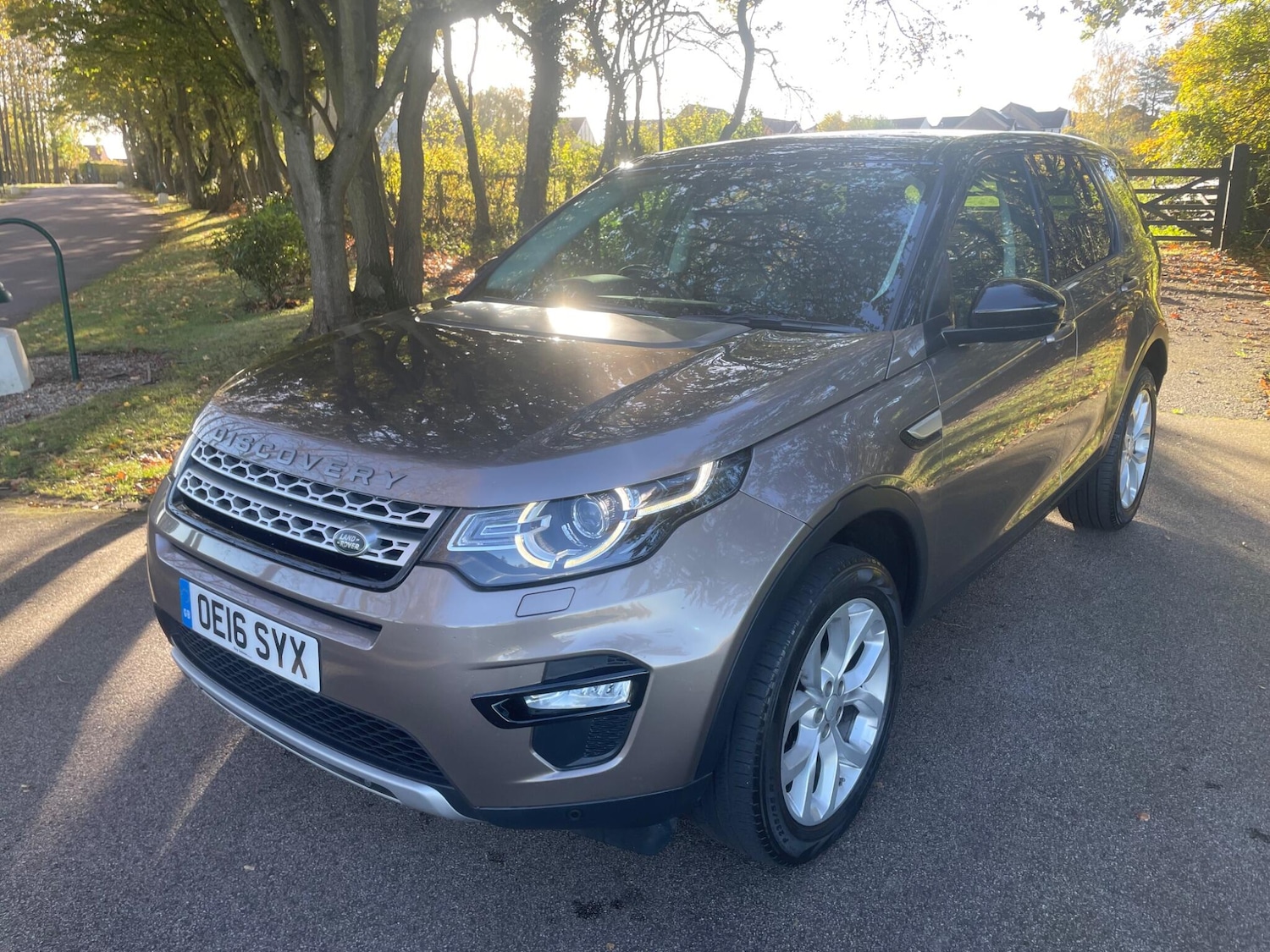 Used Land Rover Discovery Sport 2016 for sale - 76370185: Photo 12