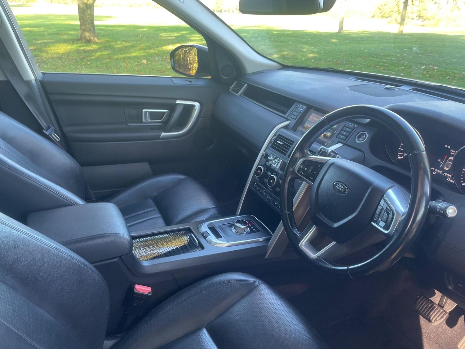 Used Land Rover Discovery Sport 2016 for sale - 76370185: Photo 19