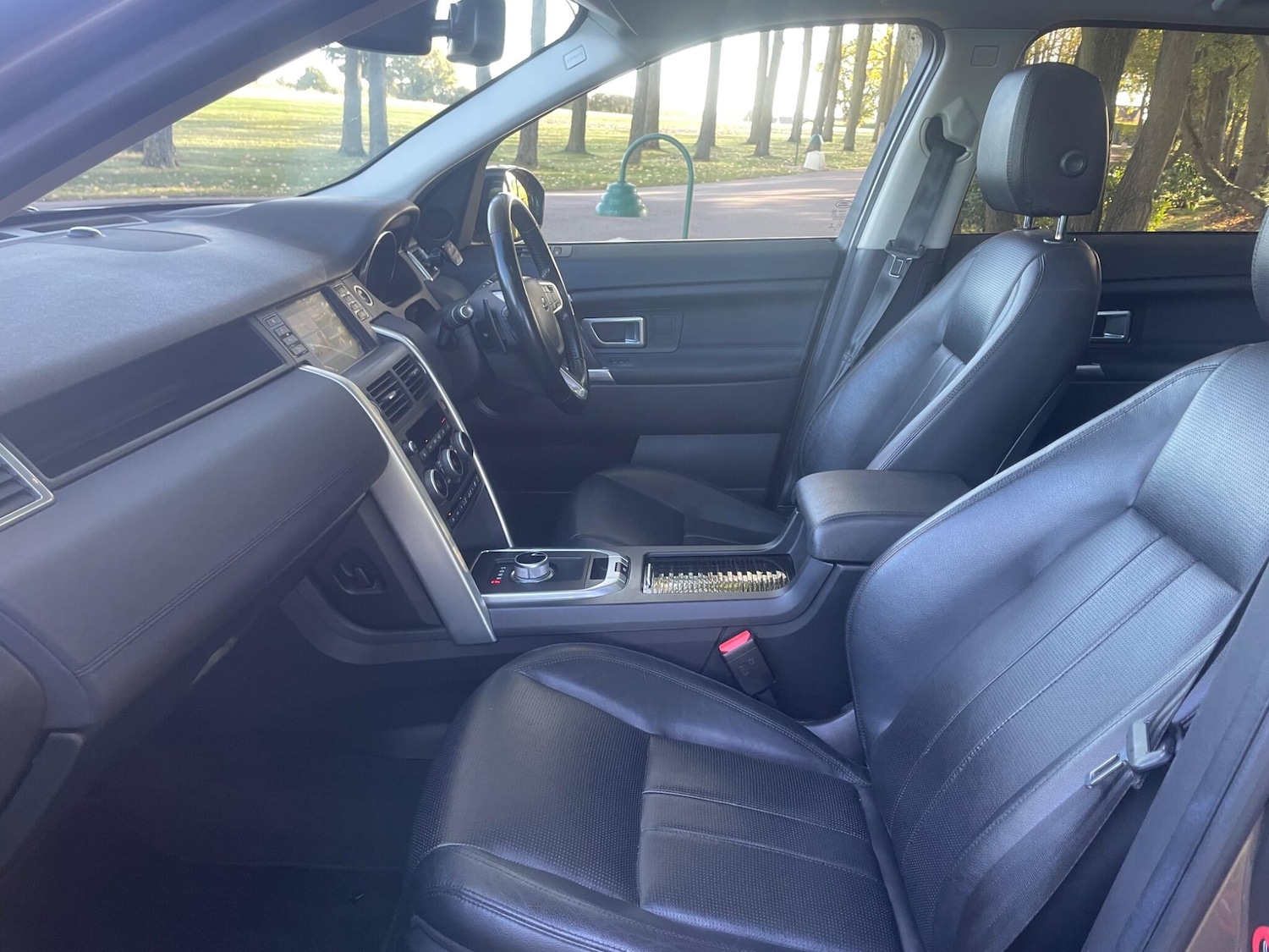 Used Land Rover Discovery Sport 2016 for sale - 76370185: Photo 28
