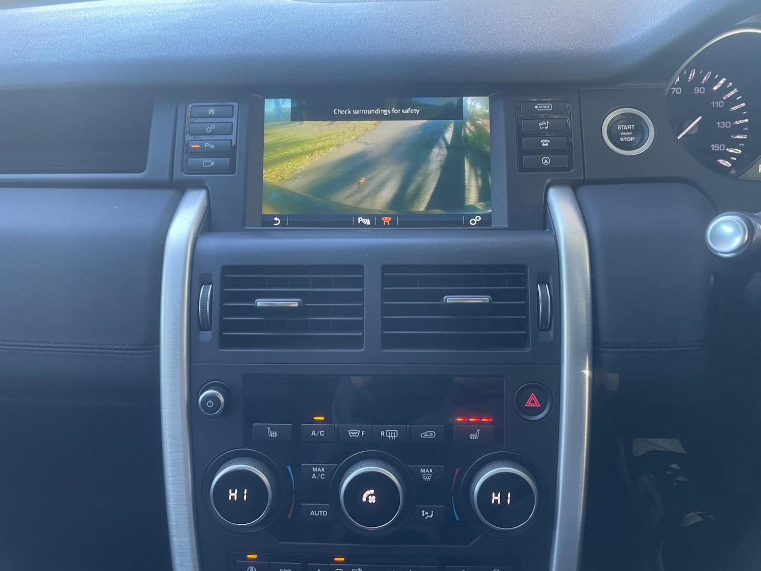 Used Land Rover Discovery Sport 2016 for sale - 76370185: Photo 29