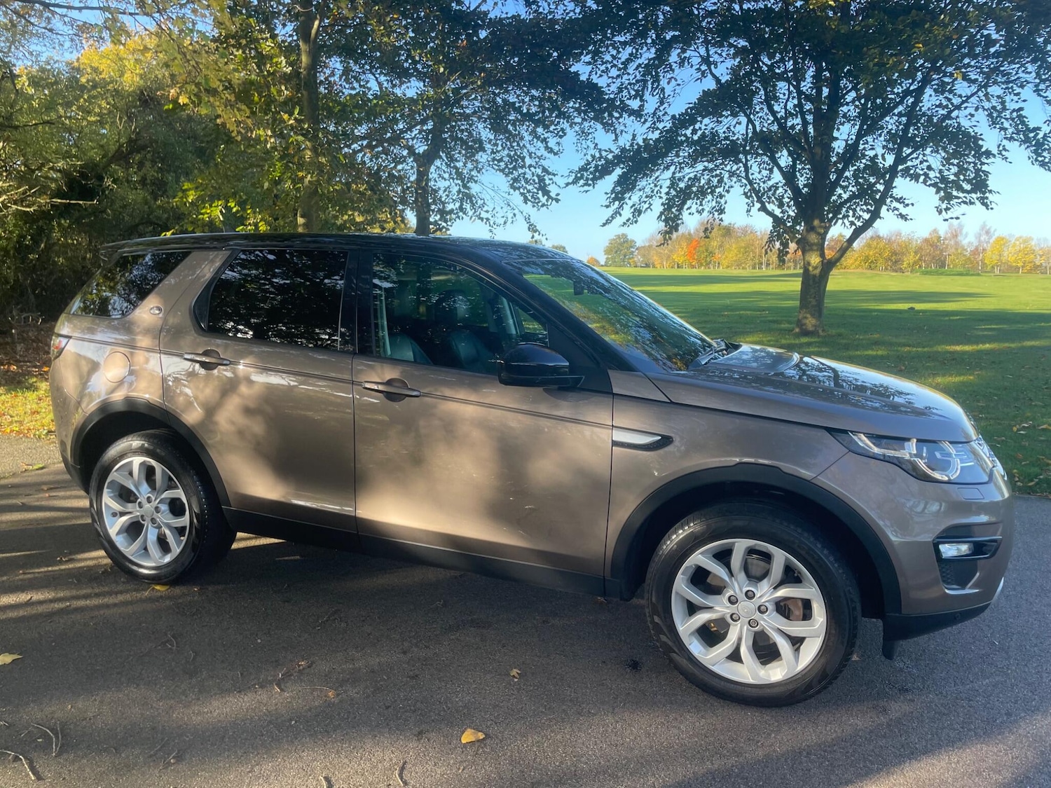 Used Land Rover Discovery Sport 2016 for sale - 76370185: Photo 4