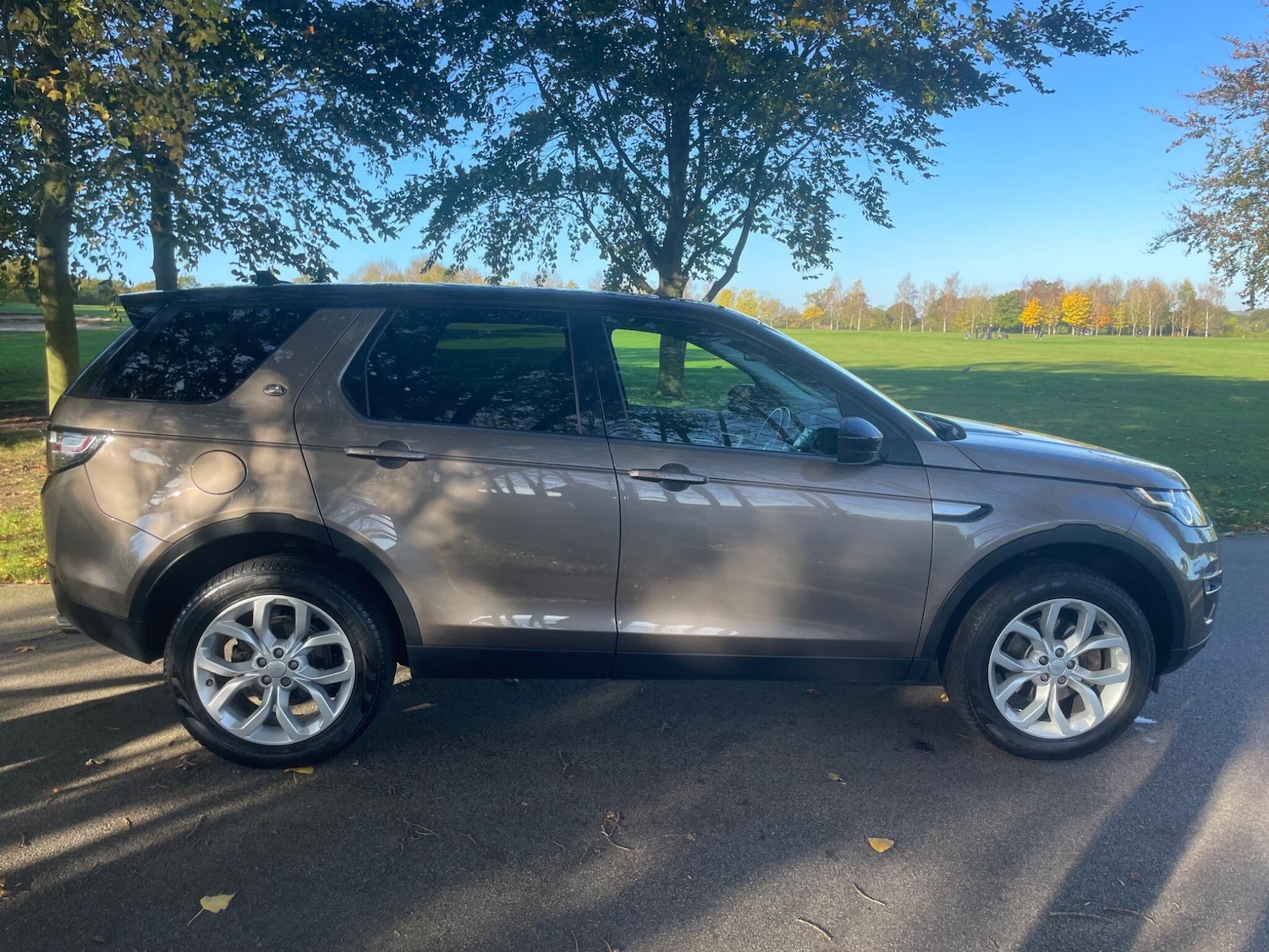 Used Land Rover Discovery Sport 2016 for sale - 76370185: Photo 5