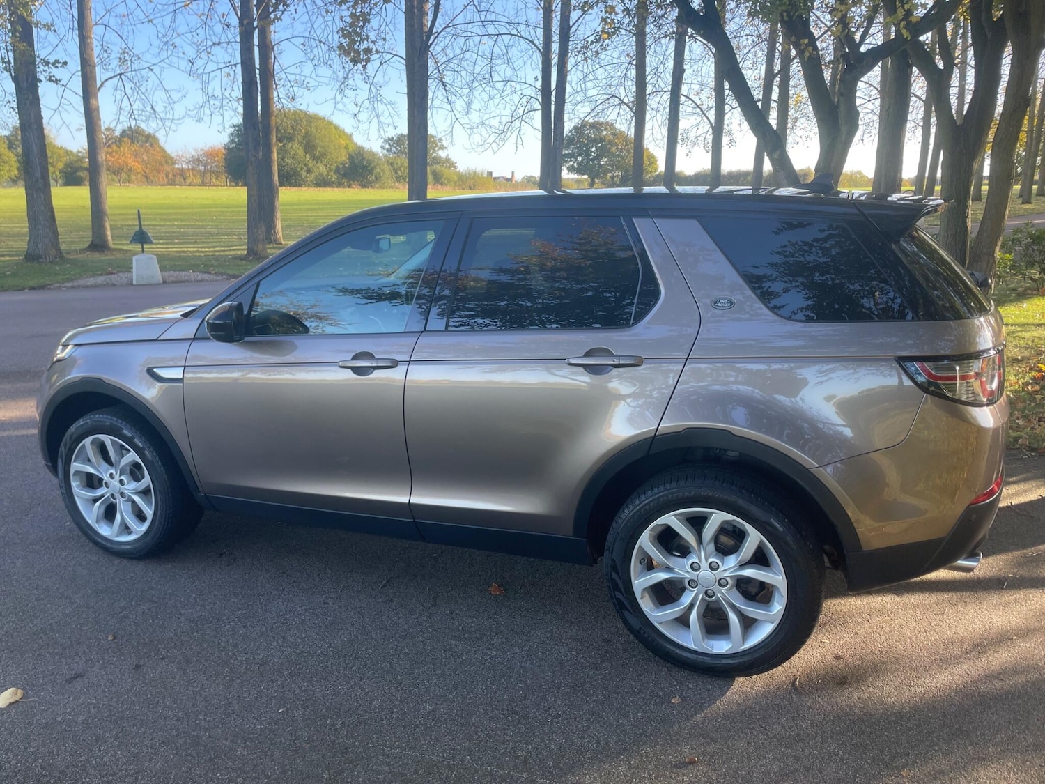 Used Land Rover Discovery Sport 2016 for sale - 76370185: Photo 9