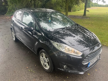 2013 (63) - 1.0T EcoBoost Zetec Euro 5 (s/s) 5dr