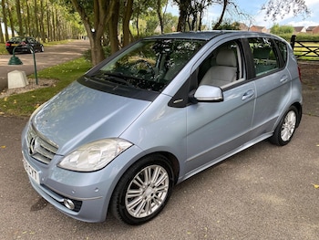 Used Mercedes-Benz A-Class 2010 for sale - 75857413: Photo