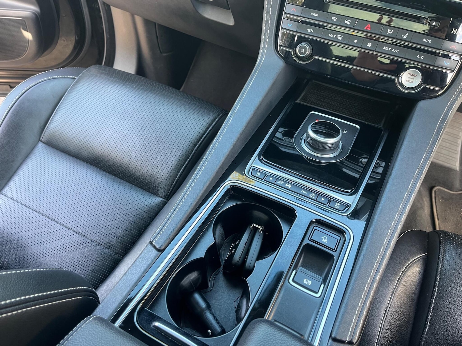 Used Jaguar F-Pace 2020 for sale - 76645912: Photo 23