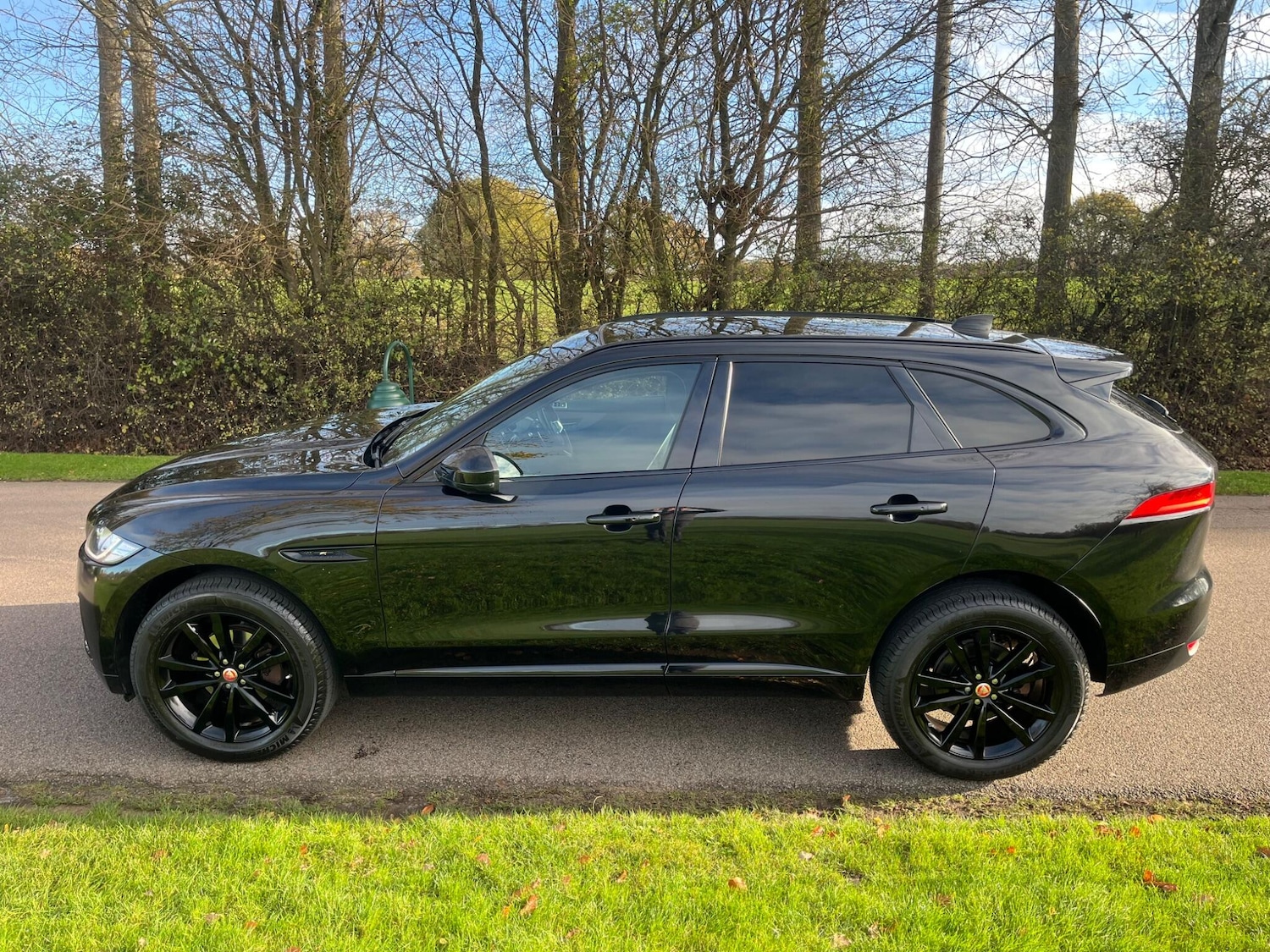 Used Jaguar F-Pace 2020 for sale - 76645912: Photo 4