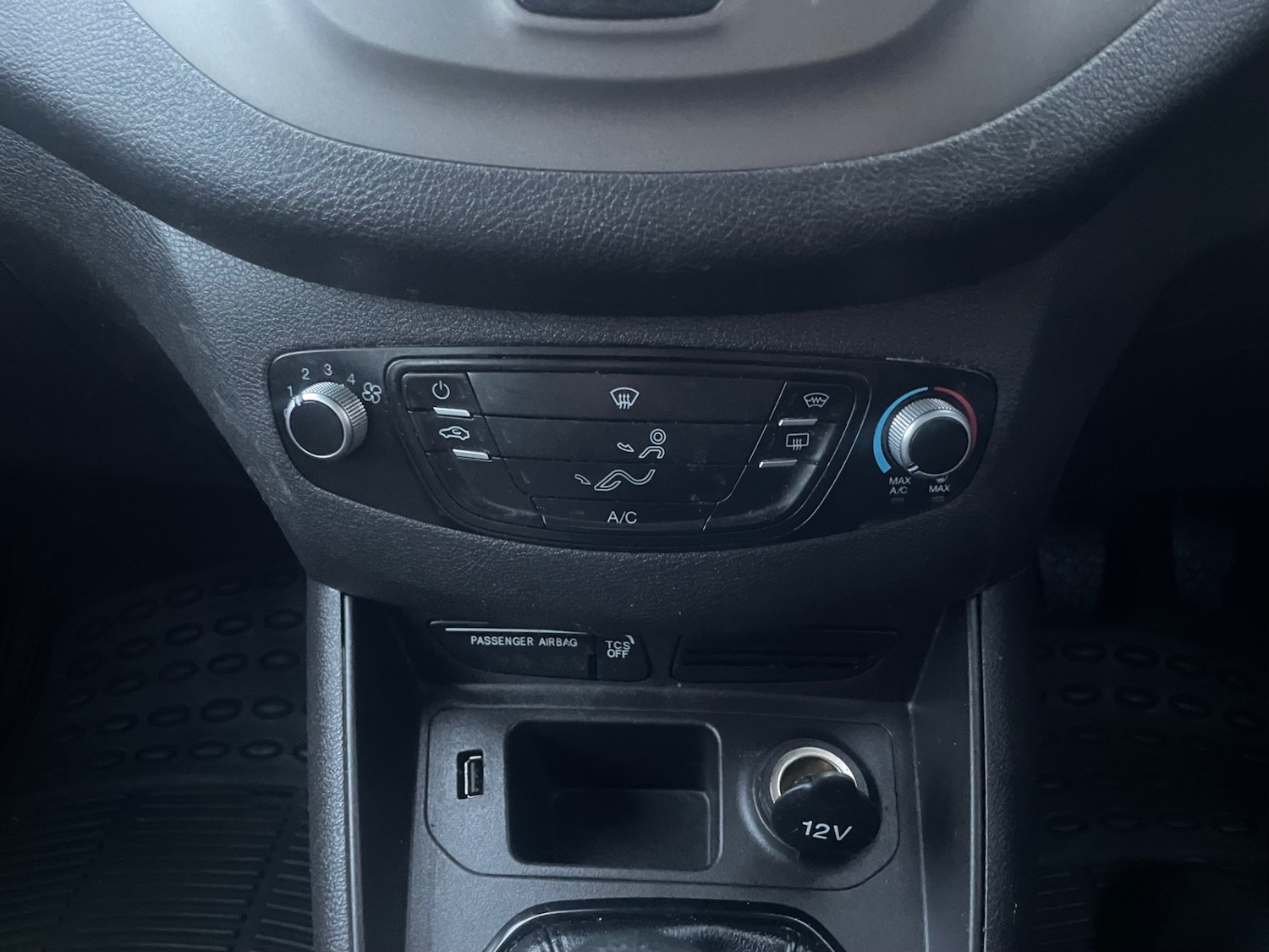 Used Ford Tourneo Courier 2019 for sale - 77063248: Photo 26