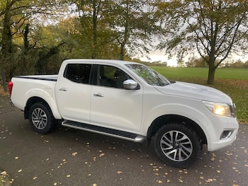 Used Nissan Navara 2016 for sale - 76432400: Photo