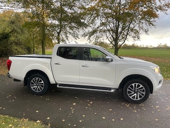 Used Nissan Navara 2016 for sale - 76432400: Photo