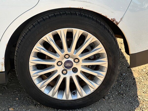Used Ford C-Max 2012 for sale - 74187427: Photo 16