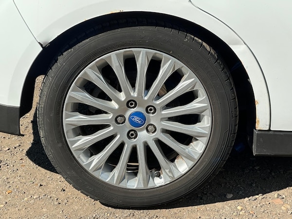 Used Ford C-Max 2012 for sale - 74187427: Photo 17