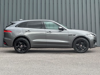 Used Jaguar F-Pace 2017 for sale - 75949055: Photo