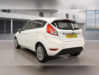 Used Ford Fiesta 2014 for sale - 75990037: Photo 4