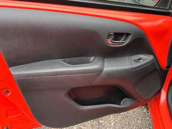 Used Toyota AYGO 2014 for sale - 74188068: Photo 35