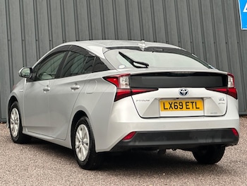 Used Toyota Prius 2024 for sale - 76188806: Photo 4