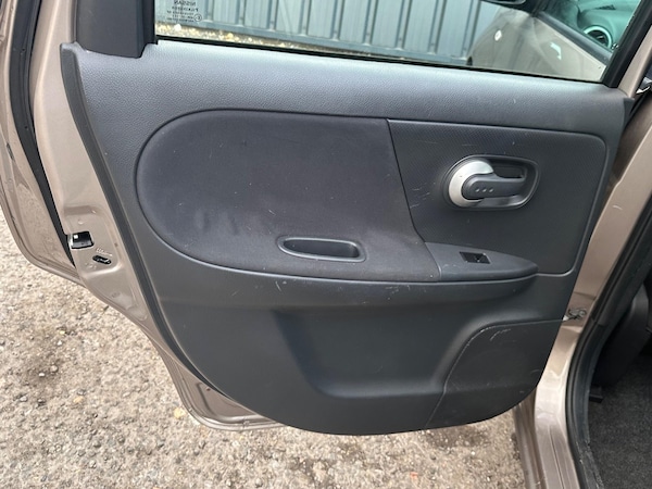 Used Nissan Note 2009 for sale - 75268255: Photo 35