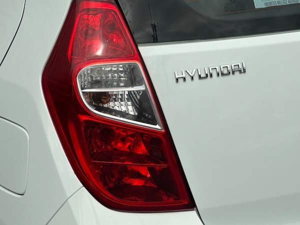 Used Hyundai i10 2012 for sale - 75269352: Photo 13