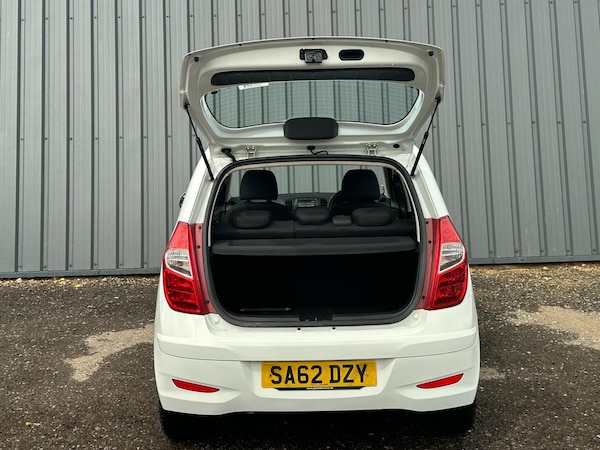 Used Hyundai i10 2012 for sale - 75269352: Photo 48