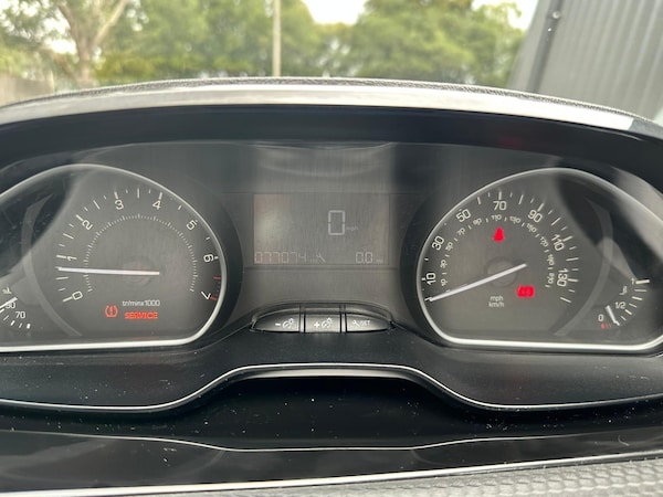Used Peugeot 208 2016 for sale - 75351889: Photo 30