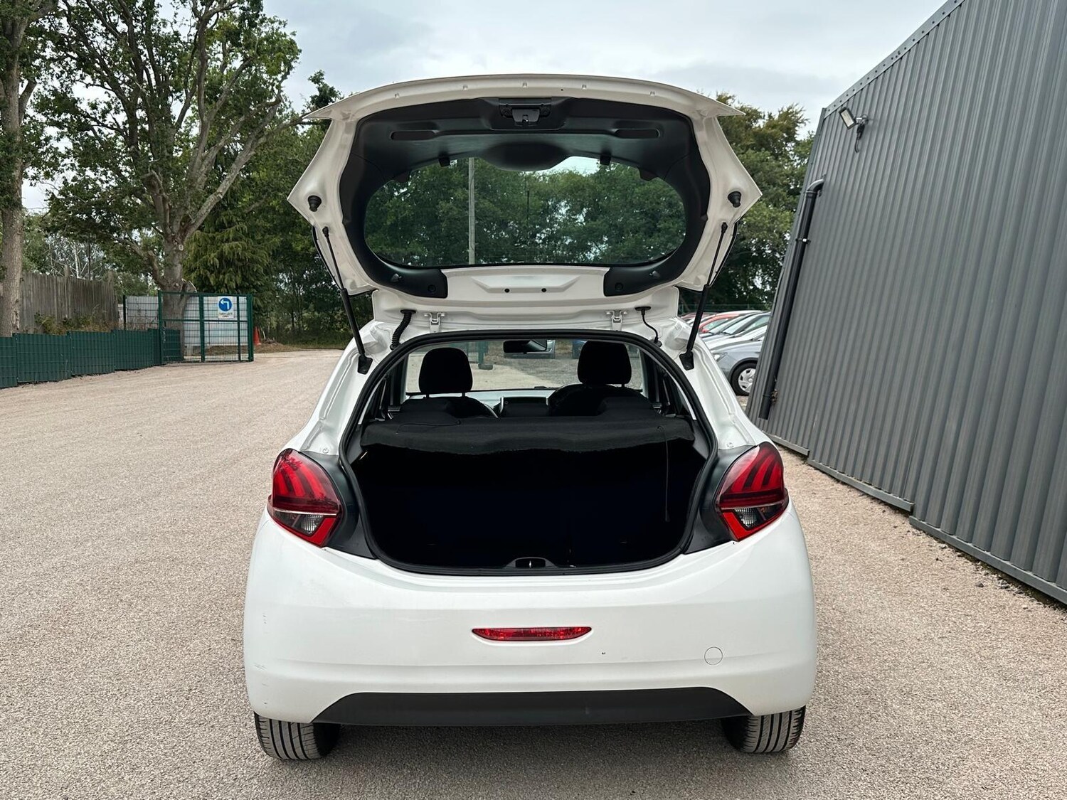 Vehicle 33