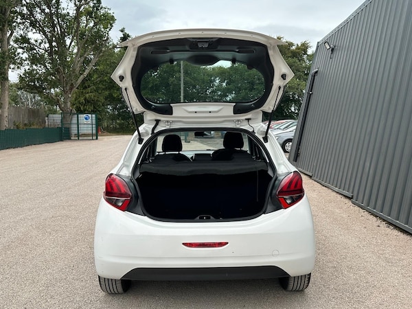 Used Peugeot 208 2016 for sale - 75351889: Photo 33