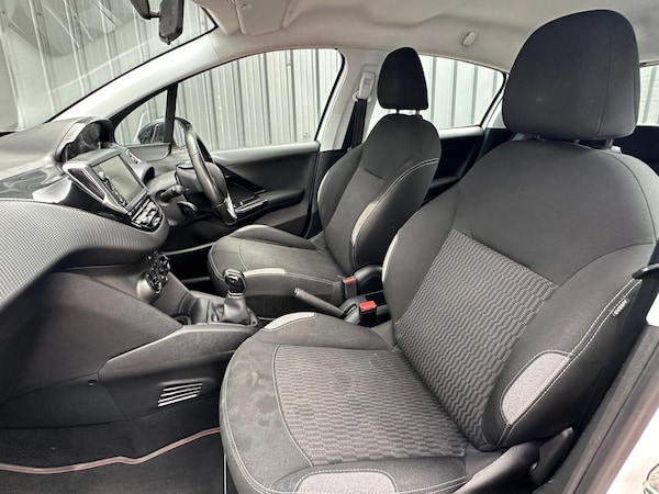 Used Peugeot 208 2016 for sale - 75351889: Photo 36