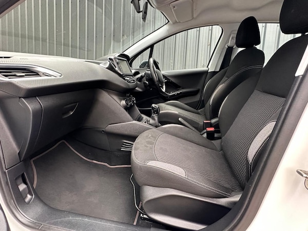Used Peugeot 208 2016 for sale - 75351889: Photo 37