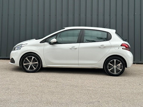 Used Peugeot 208 2016 for sale - 75351889: Photo 3