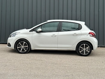 Used Peugeot 208 2016 for sale - 75351889: Photo