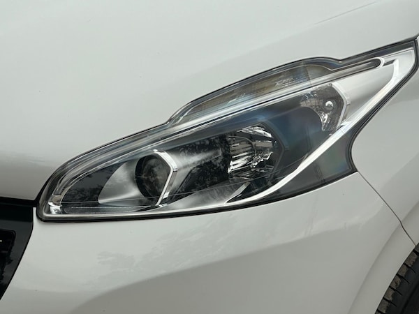 Used Peugeot 208 2016 for sale - 75351889: Photo 40