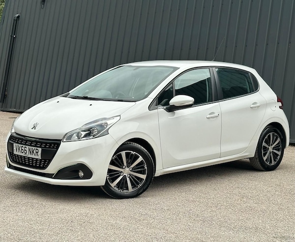 Used Peugeot 208 2016 for sale - 75351889: Photo 5