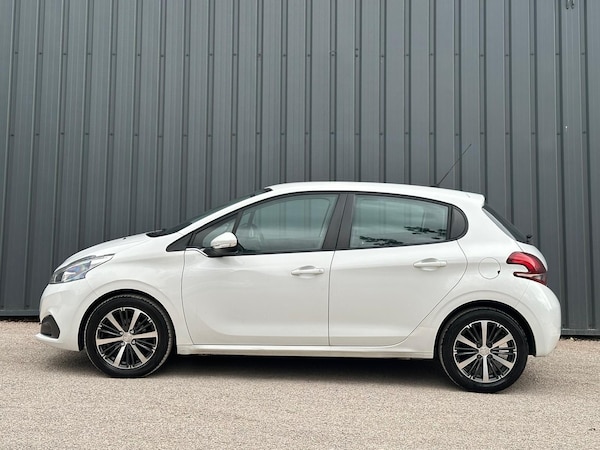 Used Peugeot 208 2016 for sale - 75351889: Photo 6