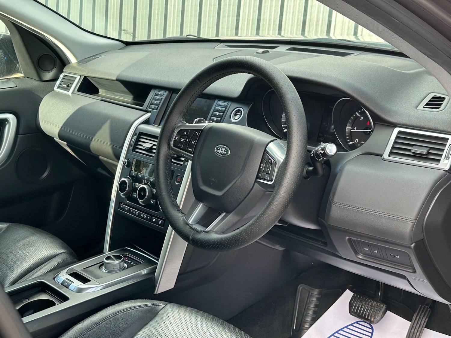 Used Land Rover Discovery Sport 2016 for sale - 76381212: Photo 18