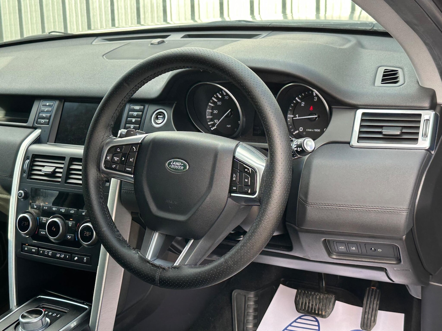 Used Land Rover Discovery Sport 2016 for sale - 76381212: Photo 23