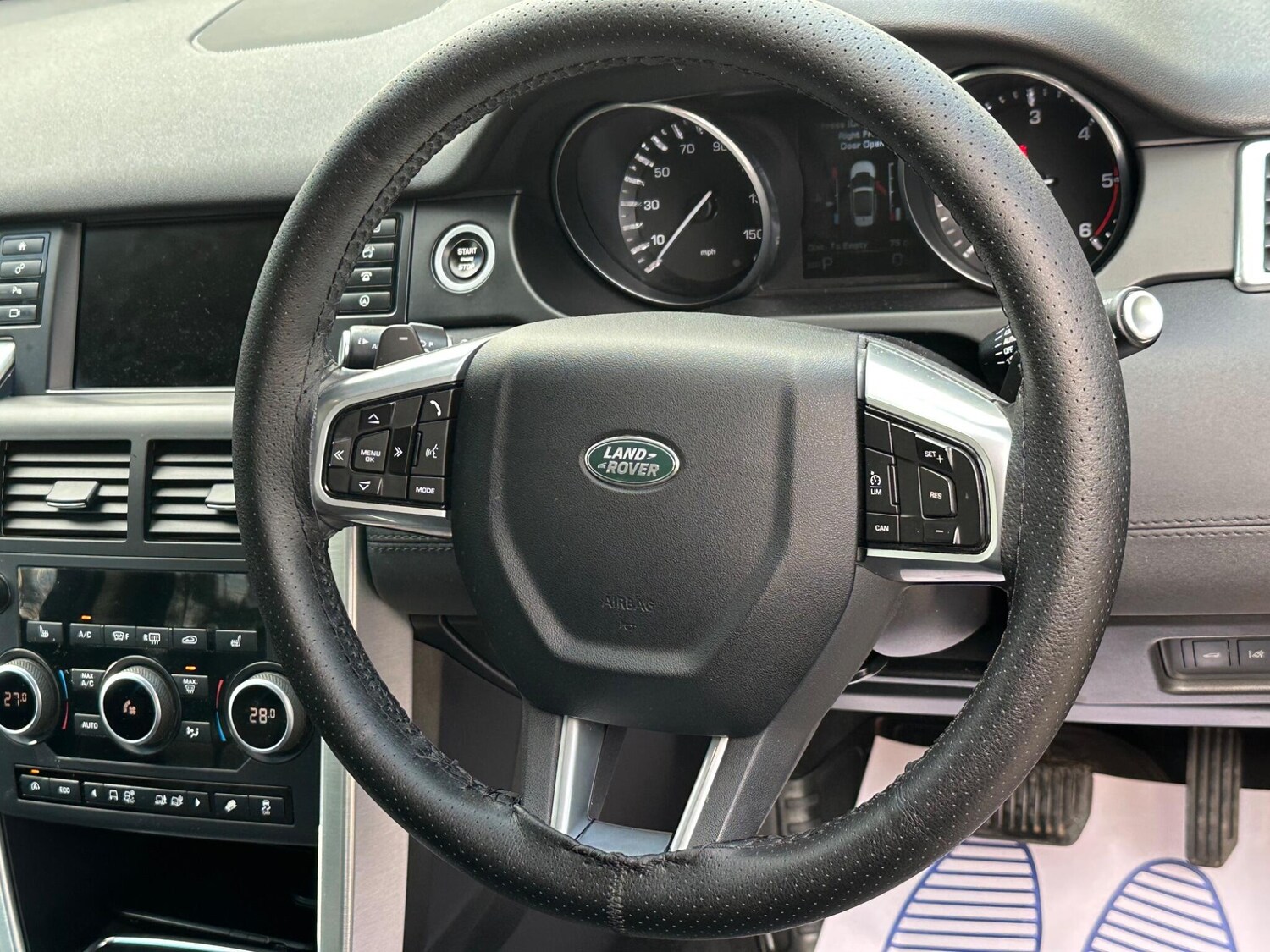 Used Land Rover Discovery Sport 2016 for sale - 76381212: Photo 24