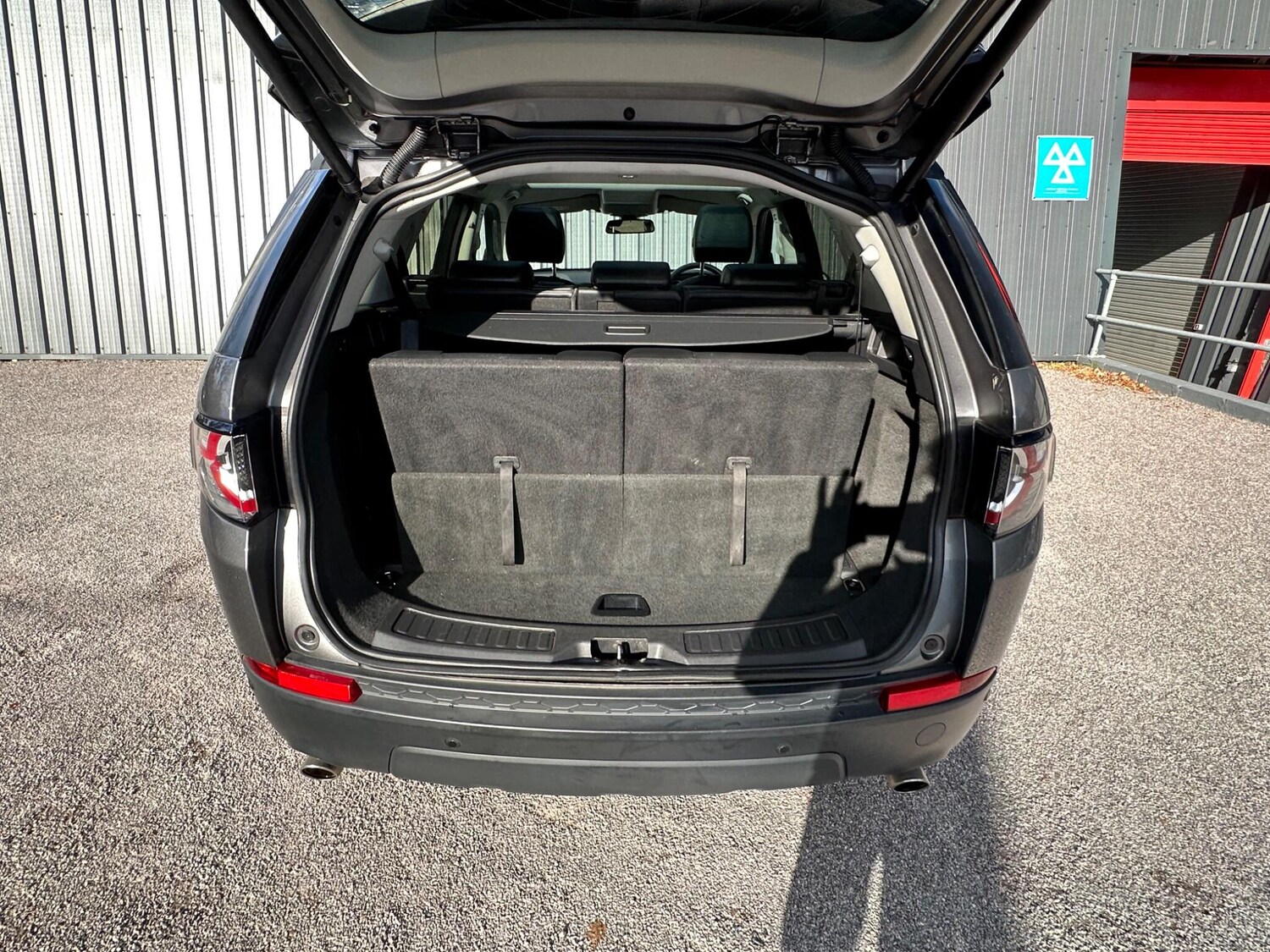 Used Land Rover Discovery Sport 2016 for sale - 76381212: Photo 65