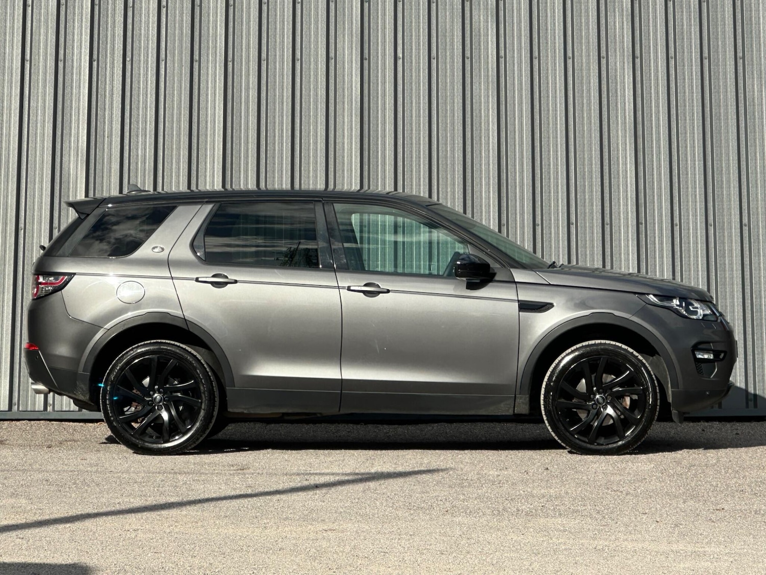 Used Land Rover Discovery Sport 2016 for sale - 76381212: Photo 8