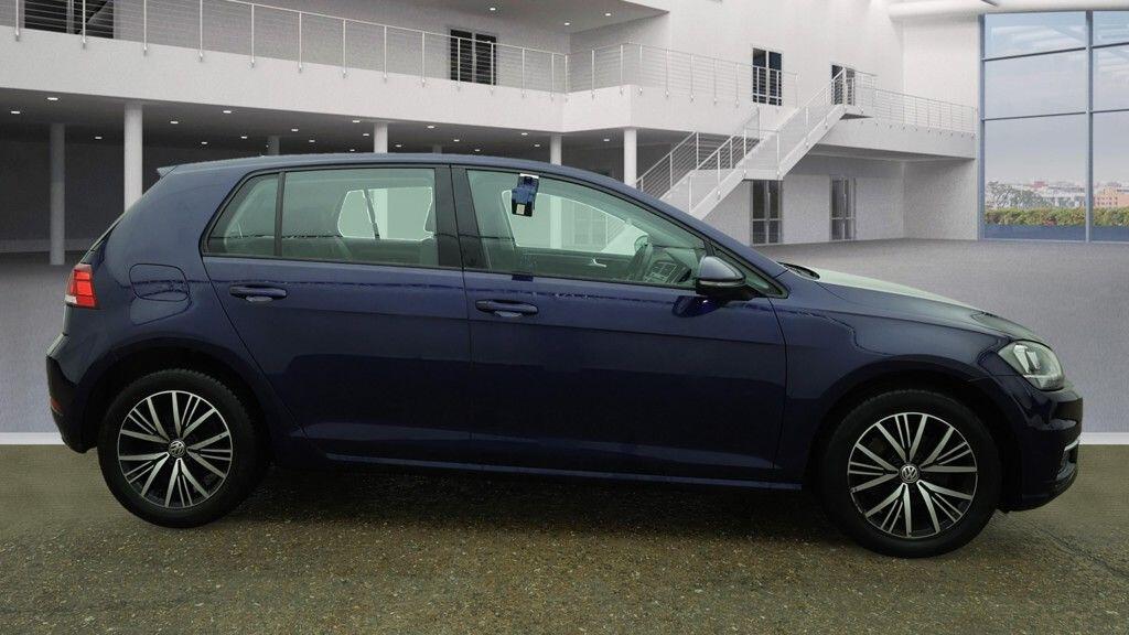 Used Volkswagen Golf 2018 for sale - 76108526: Photo 9