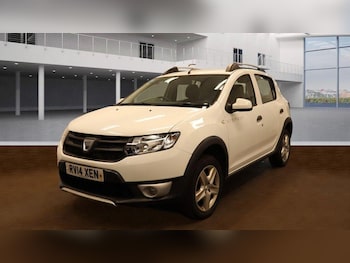Used Dacia Sandero Stepway 2014 for sale - 75741714: Photo