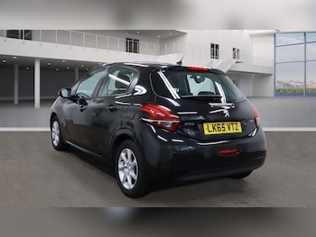 Used Peugeot 208 2015 for sale - 75867051: Photo