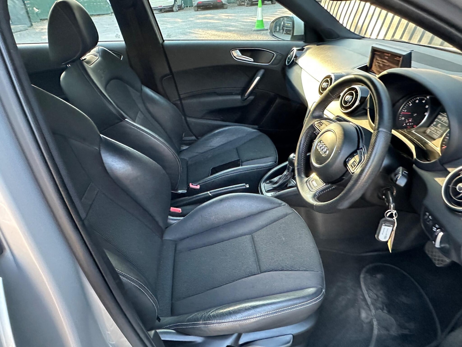 Used Audi A1 2013 for sale - 75989922: Photo 16