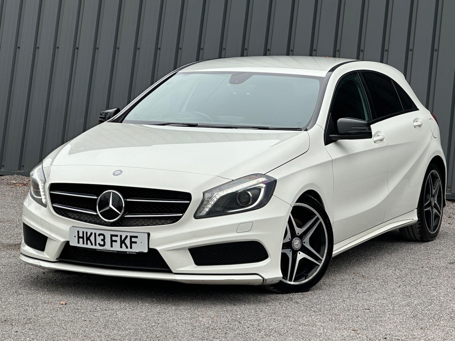 Used Mercedes-Benz A-Class 2013 for sale - 76108851: Photo 2
