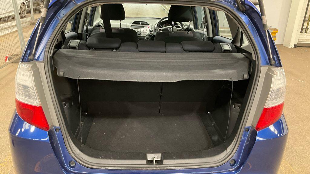Used Honda Jazz 2011 for sale - 76108894: Photo 11