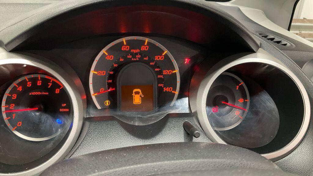 Used Honda Jazz 2011 for sale - 76108894: Photo 5
