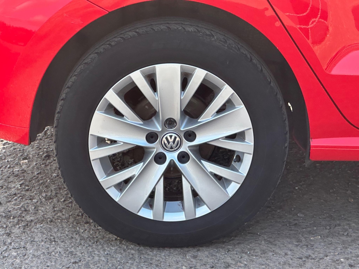 Used Volkswagen Polo 2015 for sale - 76270907: Photo 10